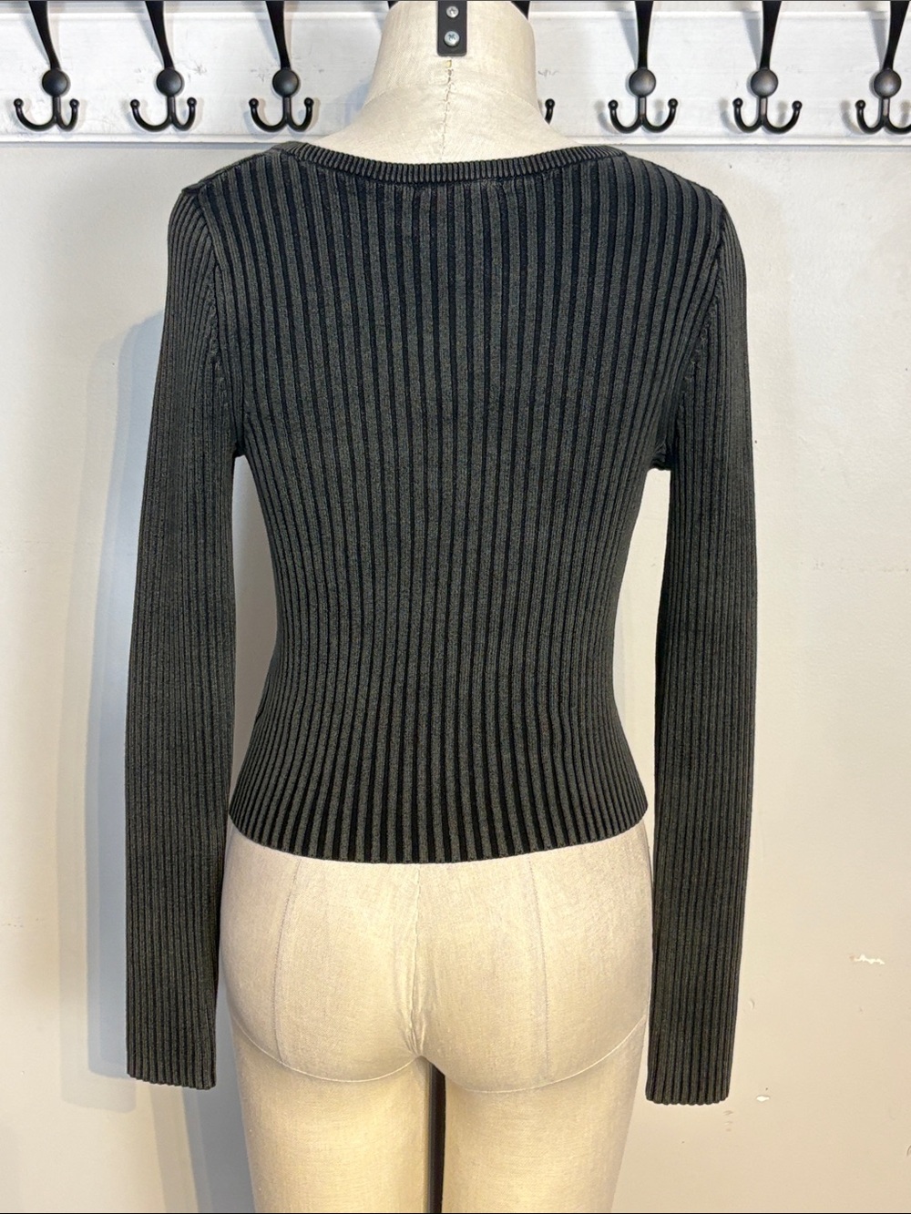 GAP Ribbed V-Neck Button-Front Cardigan - Black - Picture 5 of 8